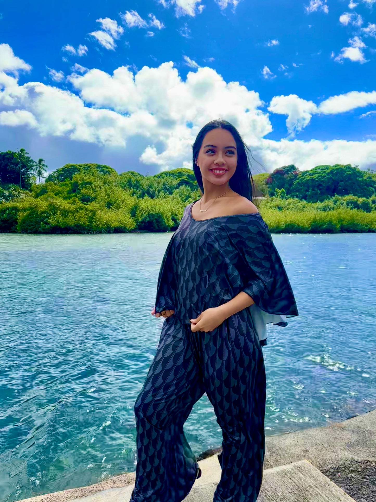 HULU WAHINE PANTS